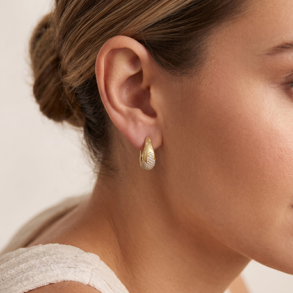 Lucent's Diamond Hoops Set In Yellow Gold