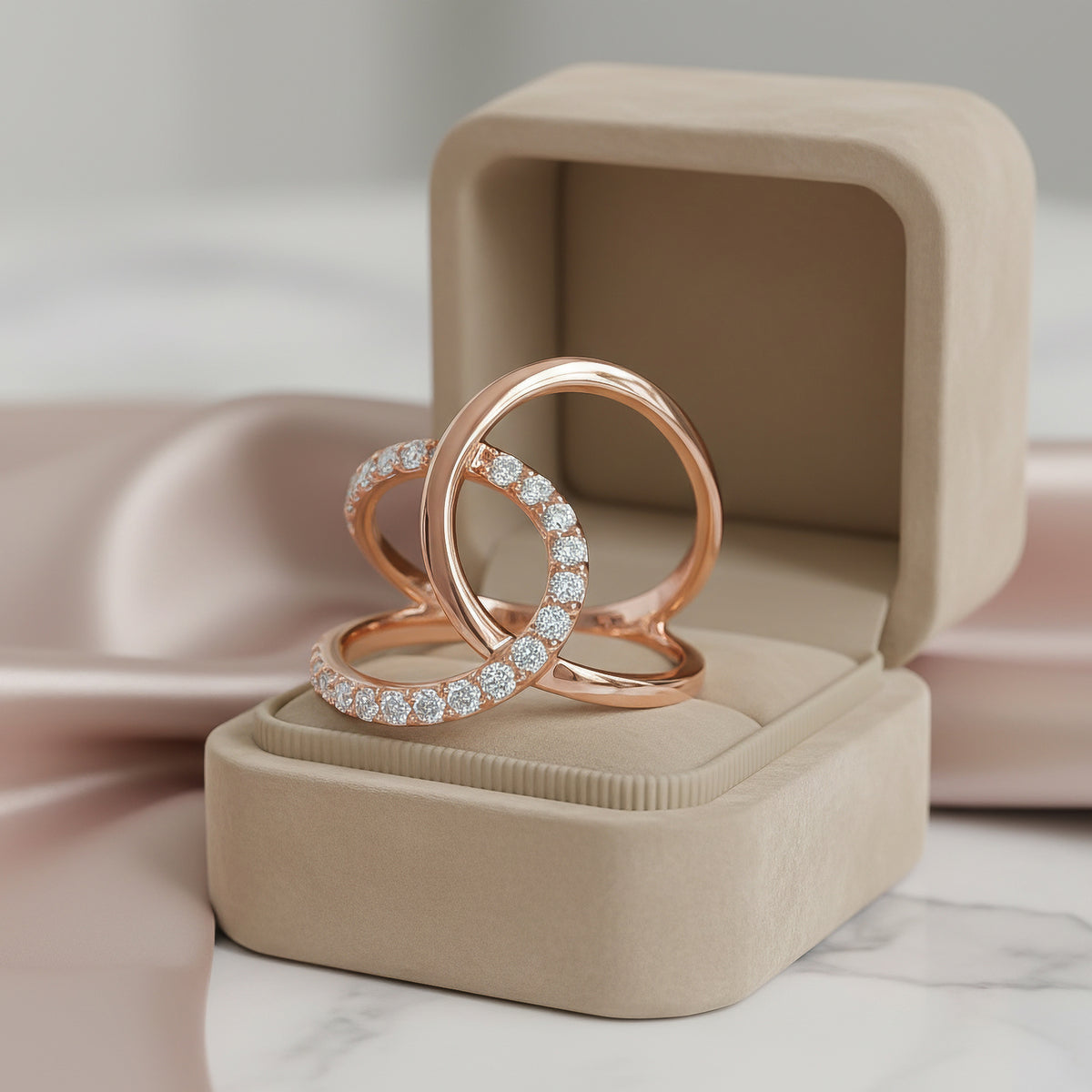 "DUET" Embracing Diamond Ring