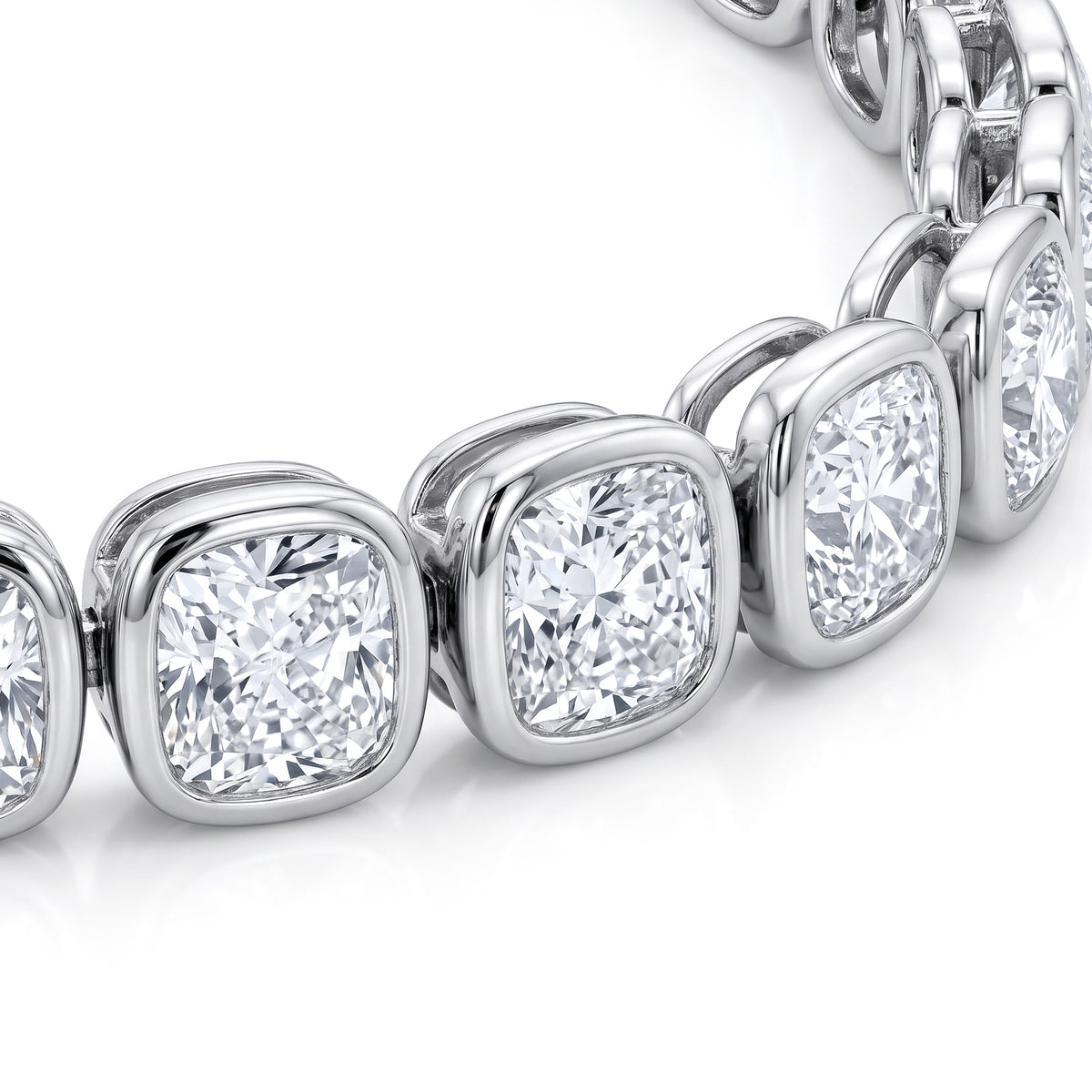Grand Cushion-Cut Diamond Bezel-Set Tennis Bracelet in Platinum