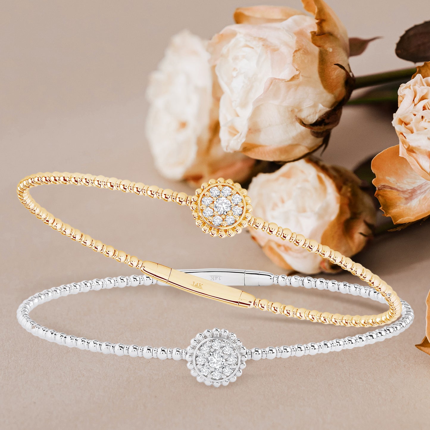 Flexible bangle with Round Diamond Motif