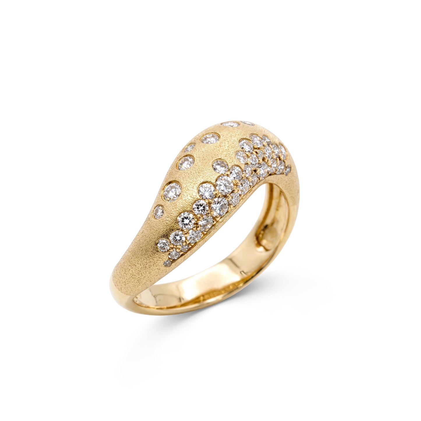 Lucent's Wave in Yellow Gold Satin Finish with Diamonds